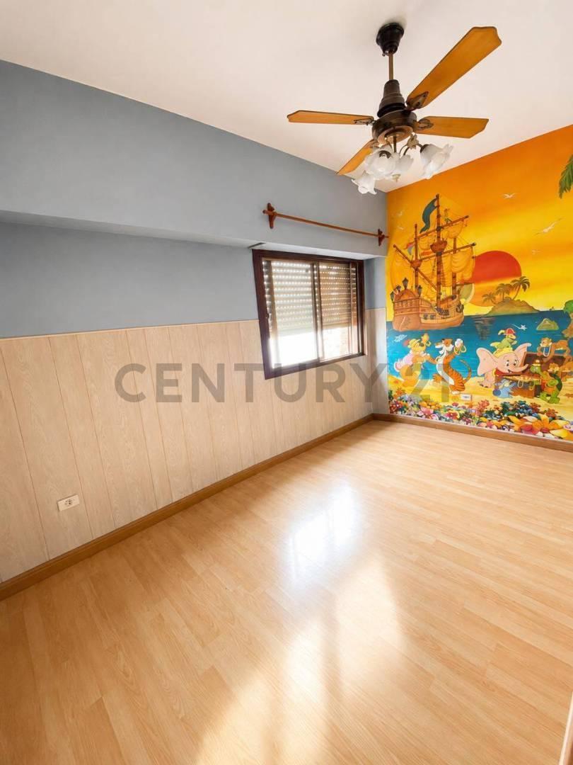 Foto de Venta Departamento 4 ambientes con dependencia/escritorio - Caseros, imagen 4