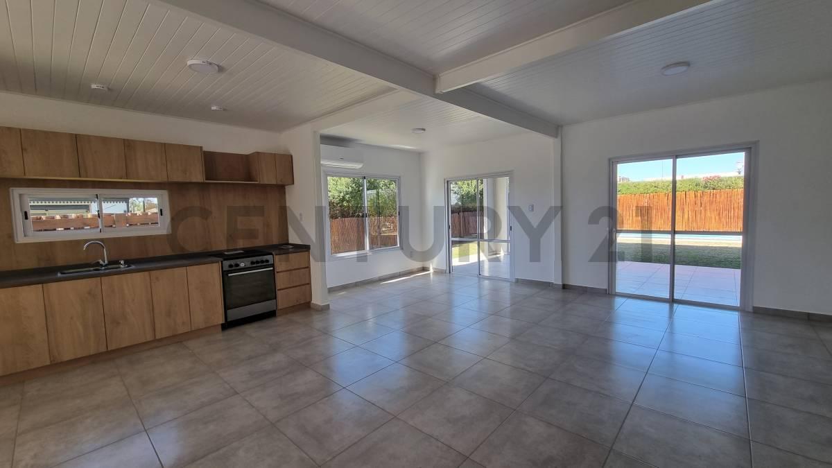 Foto de CASA 4 AMBIENTES EN ALQUILER POR DOS AÑOS - Barrio Náutico Vila Marina, imagen 5