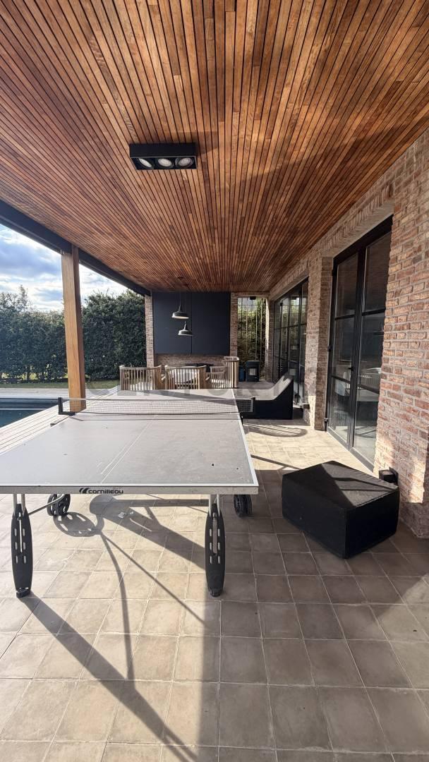 Foto de Casa en alquiler anual totalmente amoblada sobre la laguna – Cantón, imagen 1