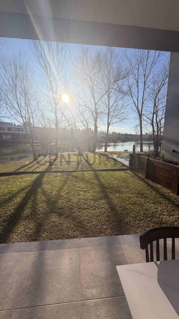 Foto de Casa en Alquiler anual El Cantón Norte Amoblada 5 ambientes, imagen 1