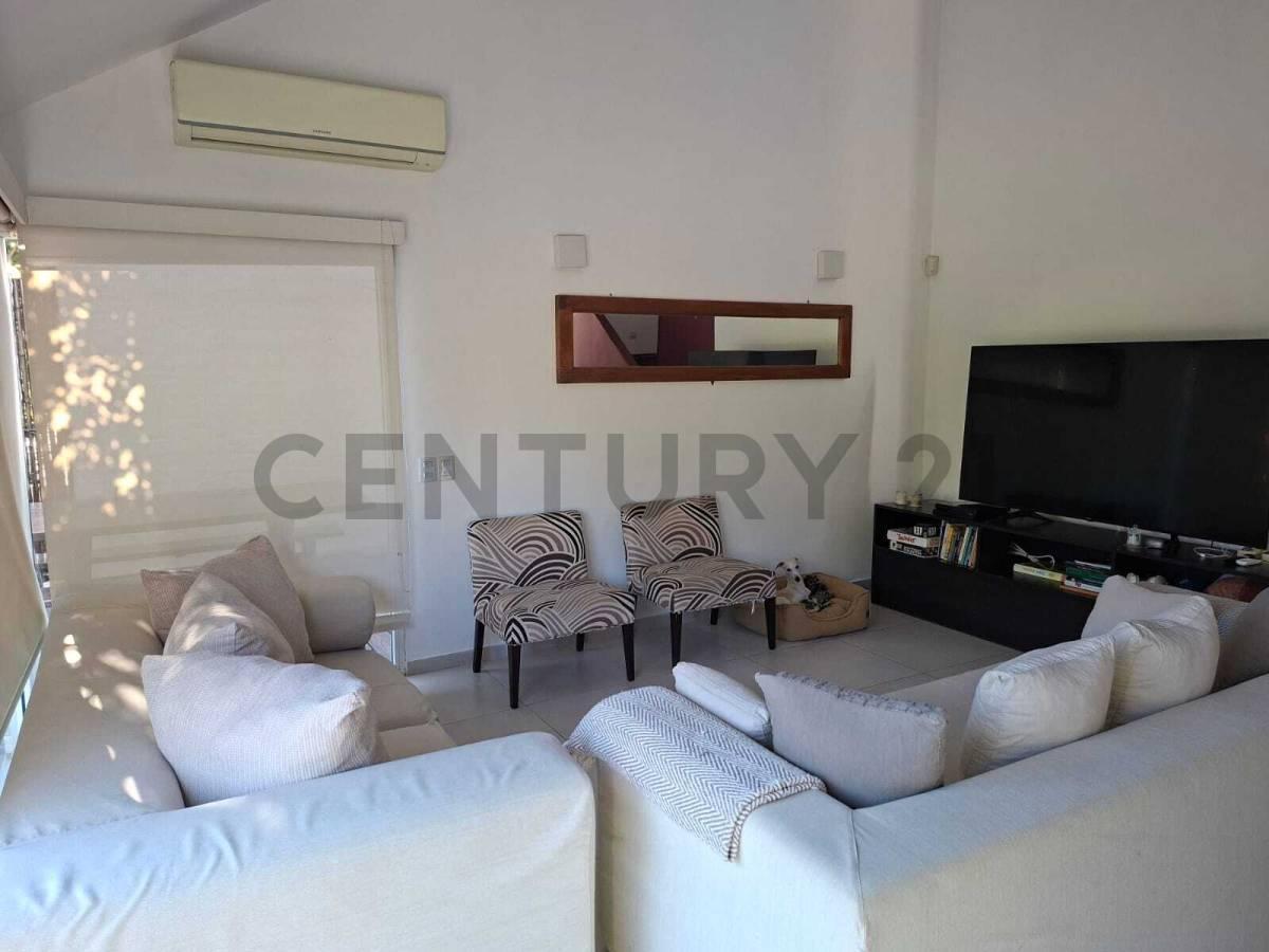 Foto de CASA 4 AMBIENTES EN VENTA | ARANJUEZ COUNTRY CLUB | APTO CRÉDITO, imagen 2