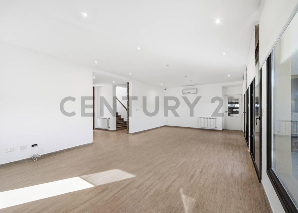 Foto de VENTA CASA 6 AMBIENTES CON PILETA EN BARRIO EL CANTON - NORTE, imagen 2