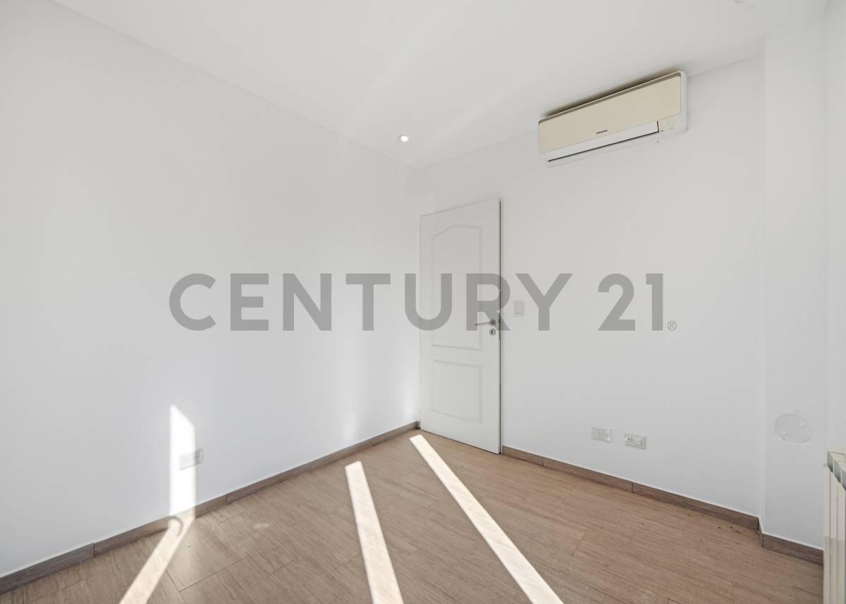 Foto de VENTA CASA 6 AMBIENTES CON PILETA EN BARRIO EL CANTON - NORTE, imagen 1