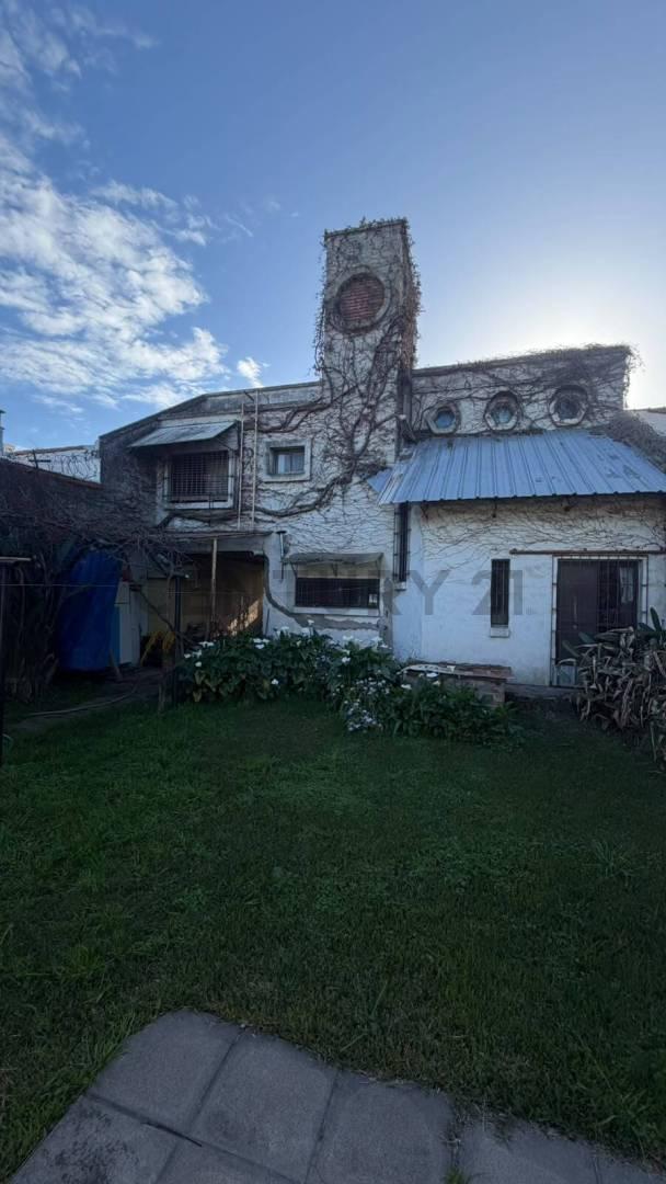 Foto de CASA EN VENTA 5 AMBIENTES | LOTE PROPIO 425 M² - BENAVIDEZ, imagen 2