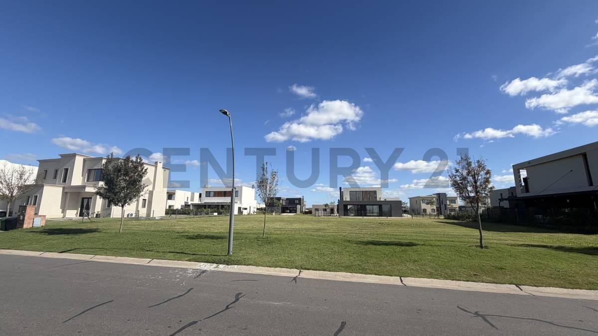 Foto de LOTE EN VENTA DE 602,49 m² - PUERTOS DEL LAGO- BARRIO RIBERAS, imagen 1