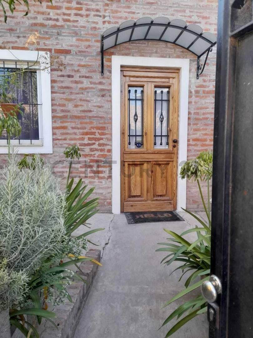Foto de Casa Amoblada con Pileta Alquiler Anual - Benavídez, imagen 3