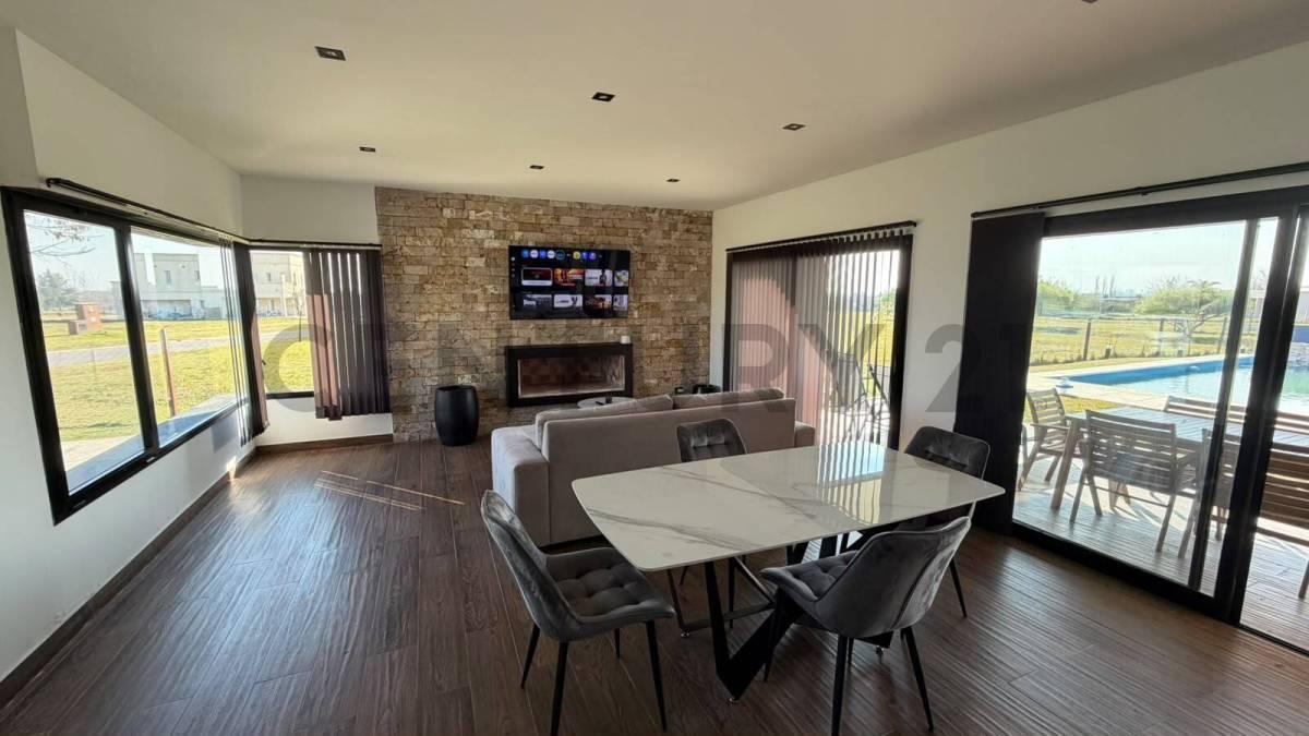 Foto de Casa de una planta en venta, totalmente amueblada – Área 12, San, imagen 2