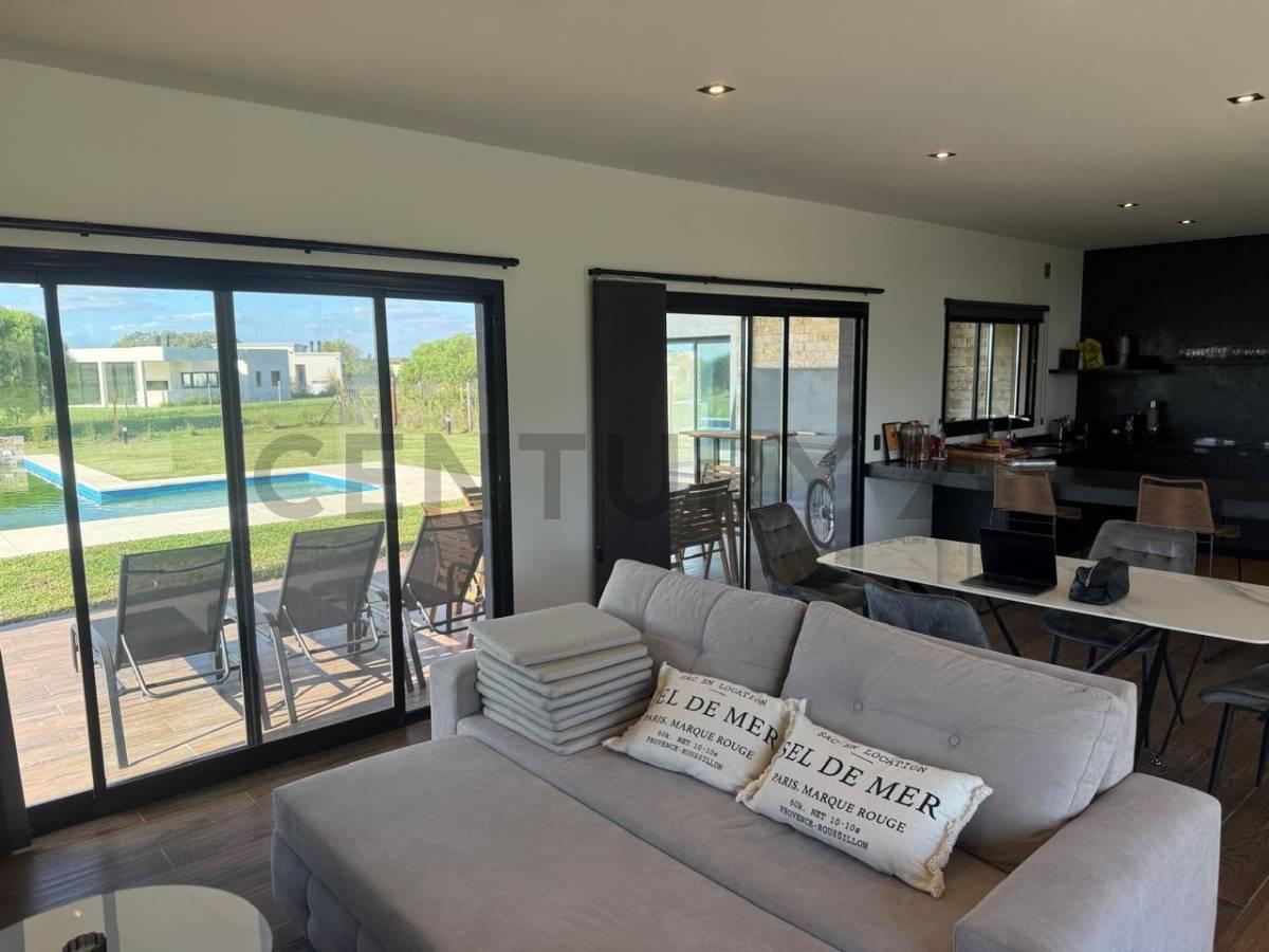 Foto de Casa de una planta en venta, totalmente amueblada – Área 12, San, imagen 5