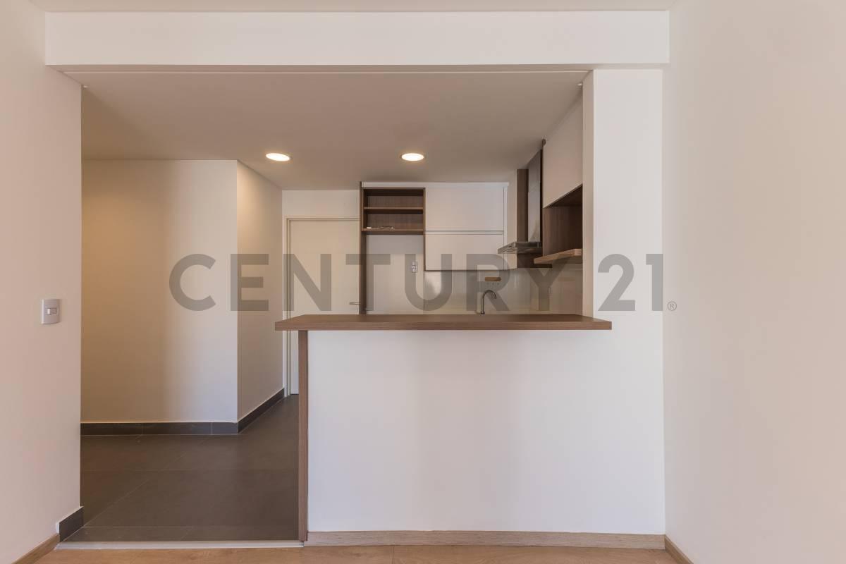 Foto de VENTA Monoambiente en Caballito con Gran Balcón y Amenities – Edificio, imagen 1