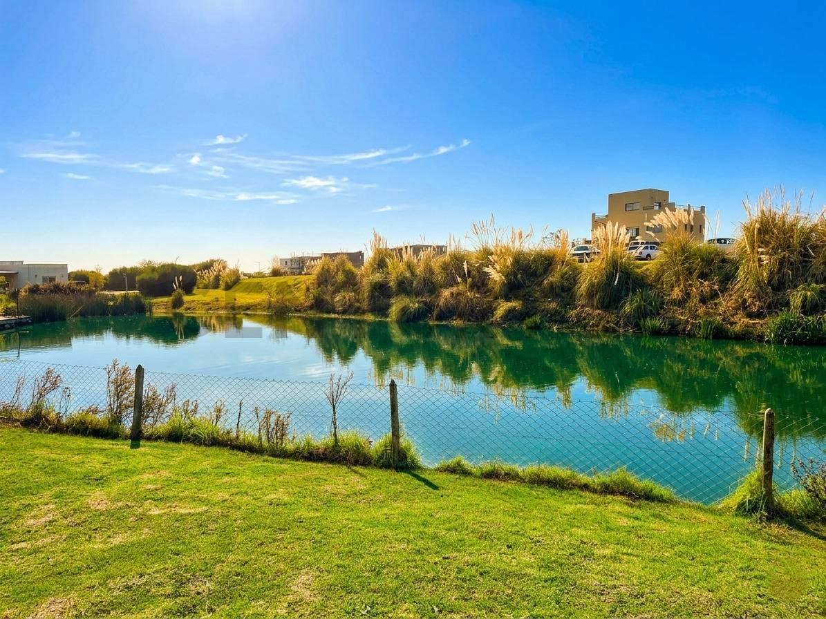 Foto de VENTA CASA 5 AMBIENTES C/ PILETA - EL CANTON - BARRIO NORTE, imagen 2