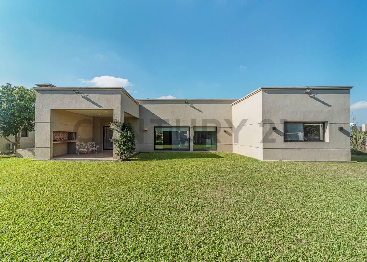 Foto de Casa en una planta de 5 ambientes con 3 habitaciones en venta en - El, imagen 1