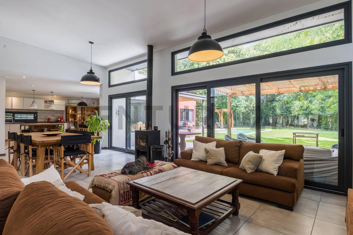 Foto de Casa 5 ambientes en VENTA en Ingeniero Maschwitz, imagen 3