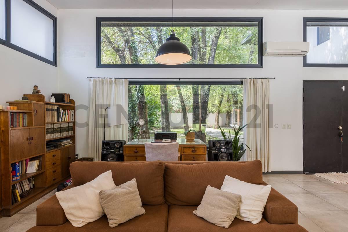Foto de Casa 5 ambientes en VENTA en Ingeniero Maschwitz, imagen 2