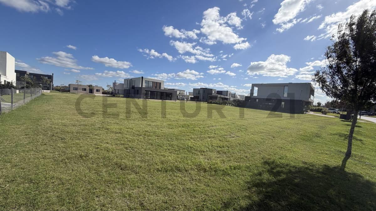Foto de LOTE EN VENTA DE 602,49 m² - PUERTOS DEL LAGO- BARRIO RIBERAS, imagen 1