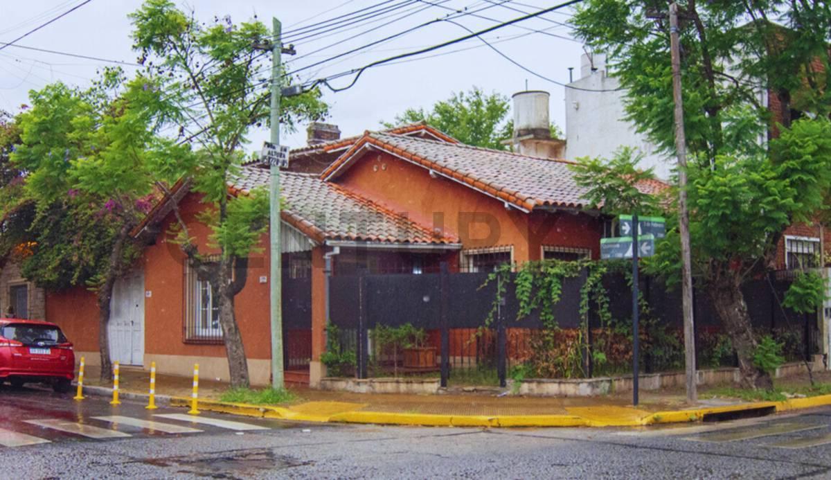 Foto de Casa en venta Victoria 3 dormitorios 3 baños cochera terraza y patio, imagen 2