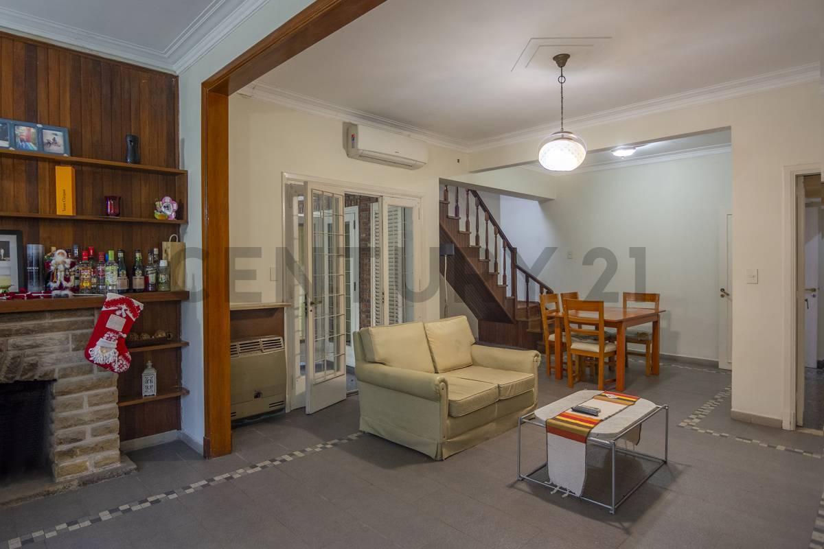 Foto de Casa en venta Victoria 3 dormitorios 3 baños cochera terraza y patio, imagen 3