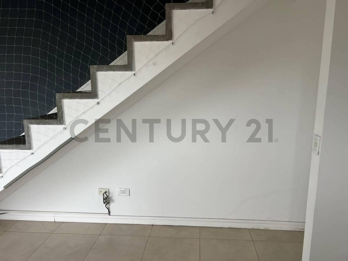 Foto de ALQUILER – DEPARTAMENTO DÚPLEX EN EL PALMAR, NORDELTA, imagen 2