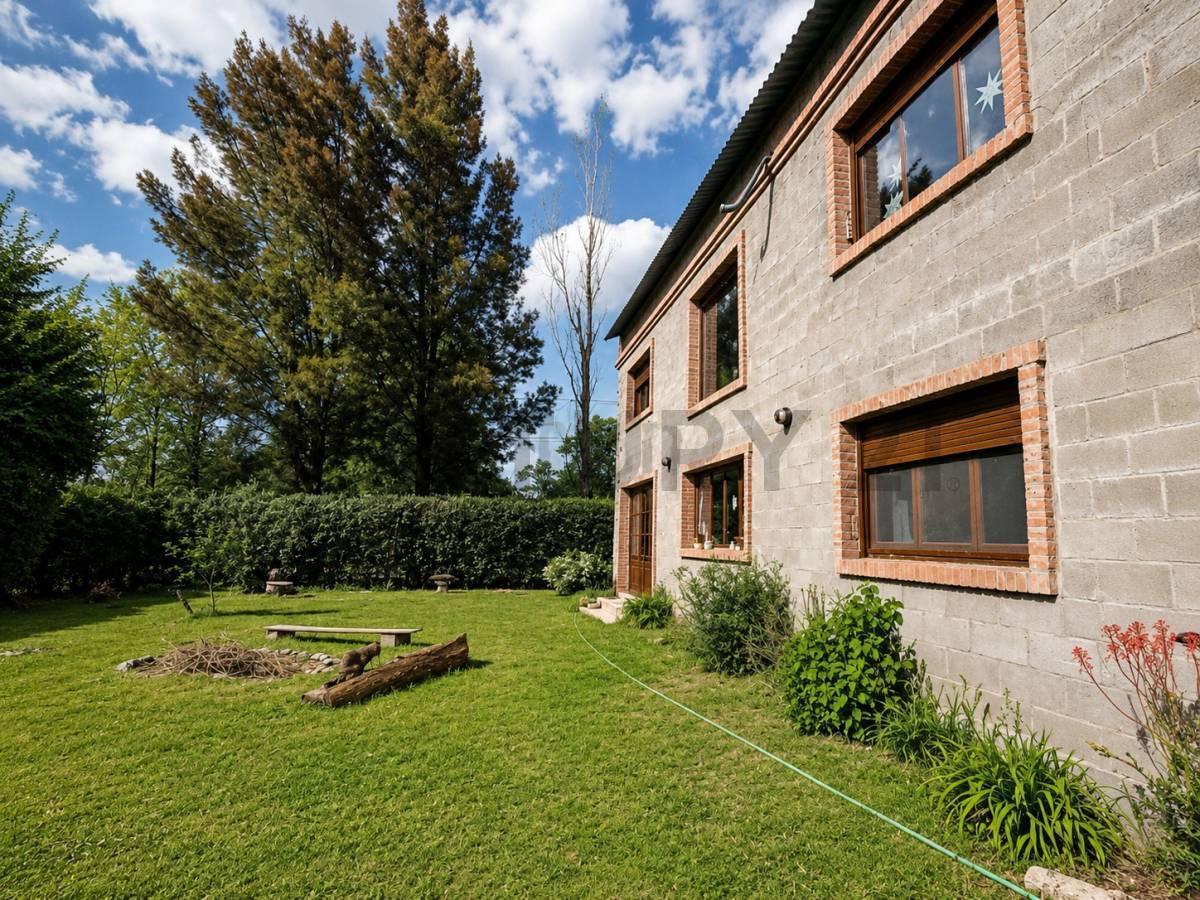 Foto de CASA EN VENTA 7 AMBIENTES CON CASA INDEPENDIENTE, BARRIO LA BOTA, imagen 5
