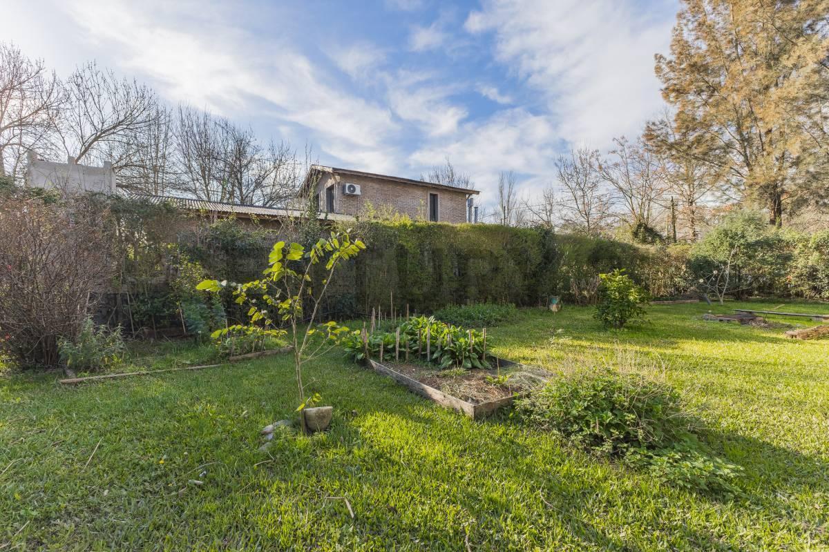 Foto de CASA EN VENTA 7 AMBIENTES CON CASA INDEPENDIENTE, BARRIO LA BOTA, imagen 4