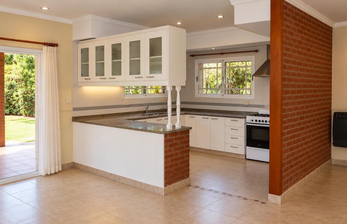 Foto de Casa en venta Barrio La Arboleda - Ing. Maschwitz 5 amb., imagen 4