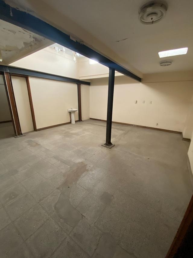Vende Casona con 18 Habitaciones y 19 Baños 4