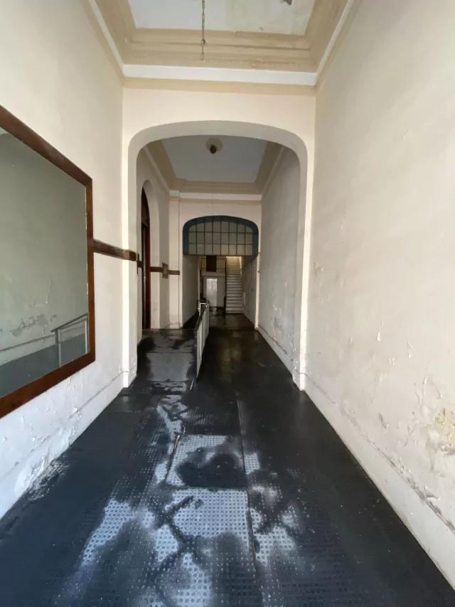 Vende Casona con 18 Habitaciones y 19 Baños 3
