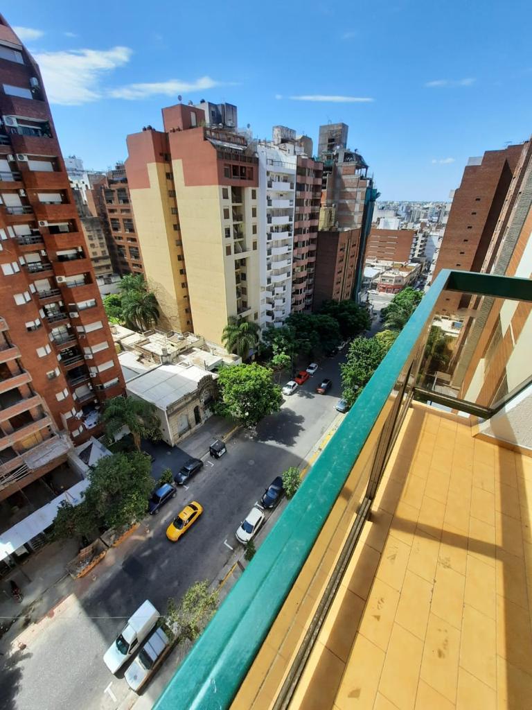 B° Nueva Córdoba - 3 Dorm. de Categoría con Cochera - Contacto: 3