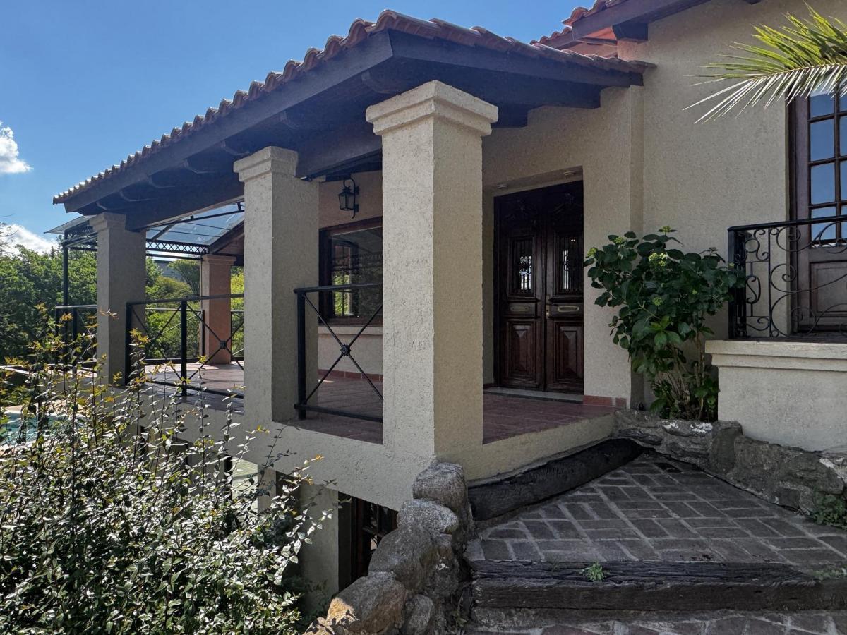 Casa 3 dormitorios en Country 4 Hojas - Espectacular Vista!!