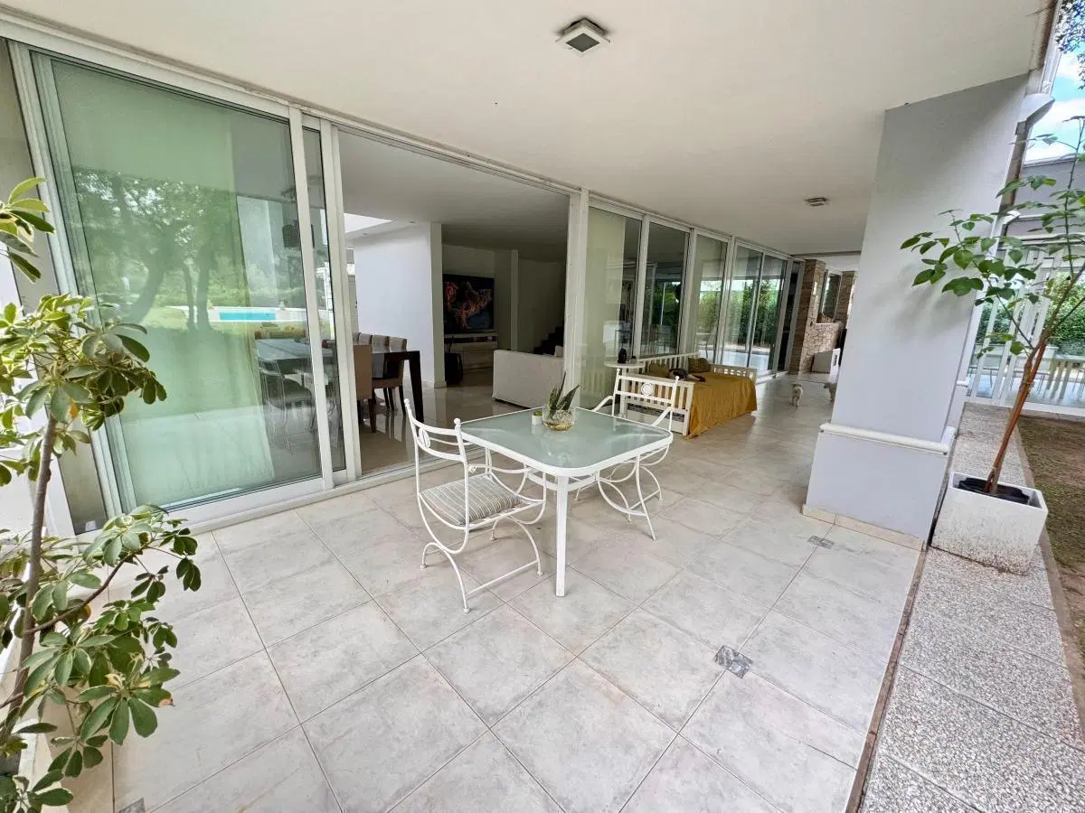 CASA 5 DORM - COUNTRY ALTOS DEL CHATEAU 5