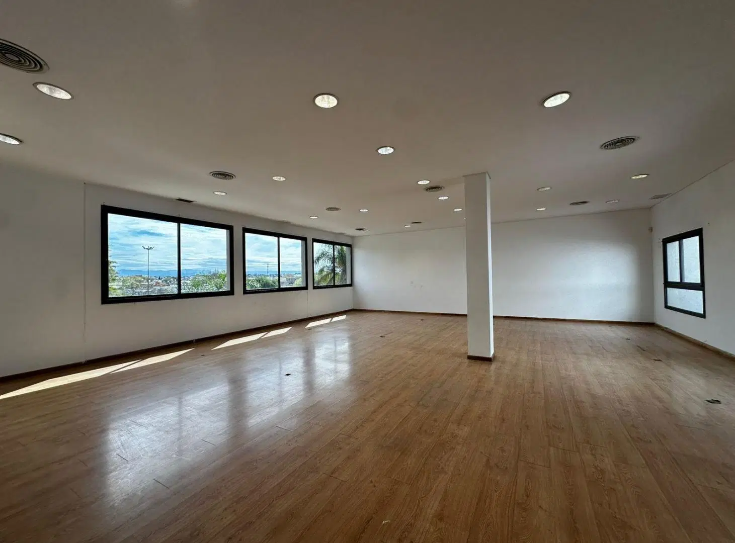 Oficina Costanera Office - Mariano Benitez 1889 1