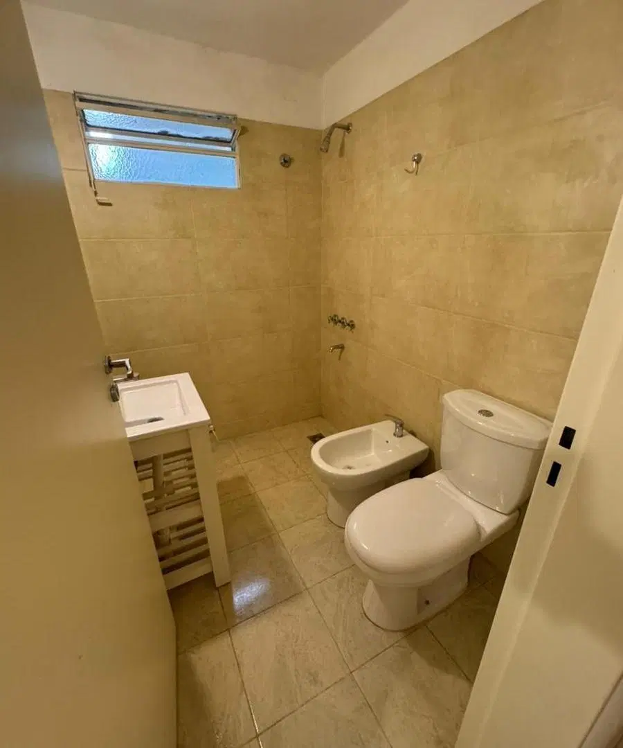 ALQUILA DEPARTAMENTO DE 2 DORMITORIOS EN BARRIO DEAN FUNES 2