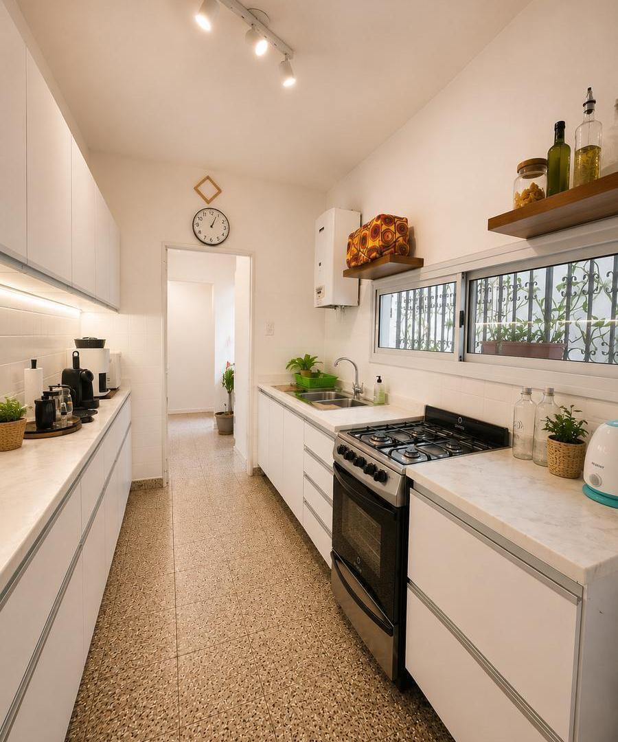 Foto de Venta Semipiso de 3 dormitorios B° Nueva Córdoba con cochera y terraza, imagen 2