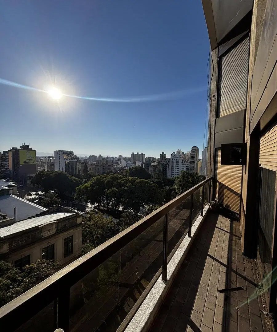 VENDE DEPARTAMENTO 3 DORMITORIOS - CENTRO - COCHERA DISPONIBLE 5