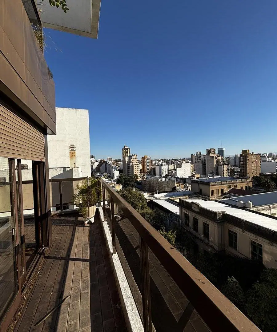VENDE DEPARTAMENTO 3 DORMITORIOS - CENTRO - COCHERA DISPONIBLE 4