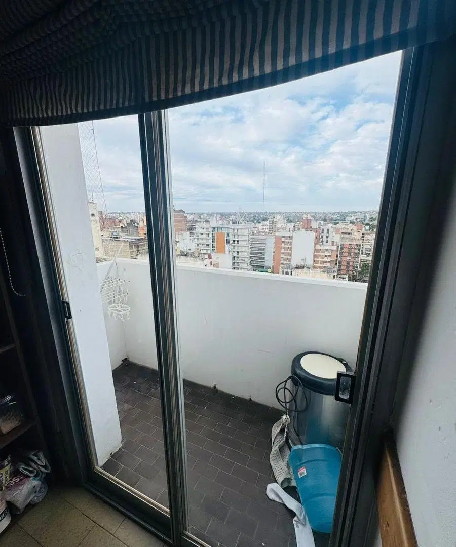 VENDE DEPARTAMENTO 2 DORMITORIOS - CENTRO 3
