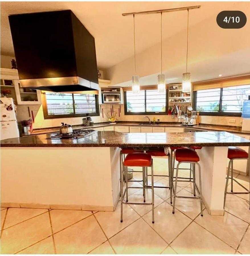 Foto de B° VILLA BELGRANO - 6 DORMITORIOS CON 6 BAÑOS - CONSULTAS 3516229707, imagen 1