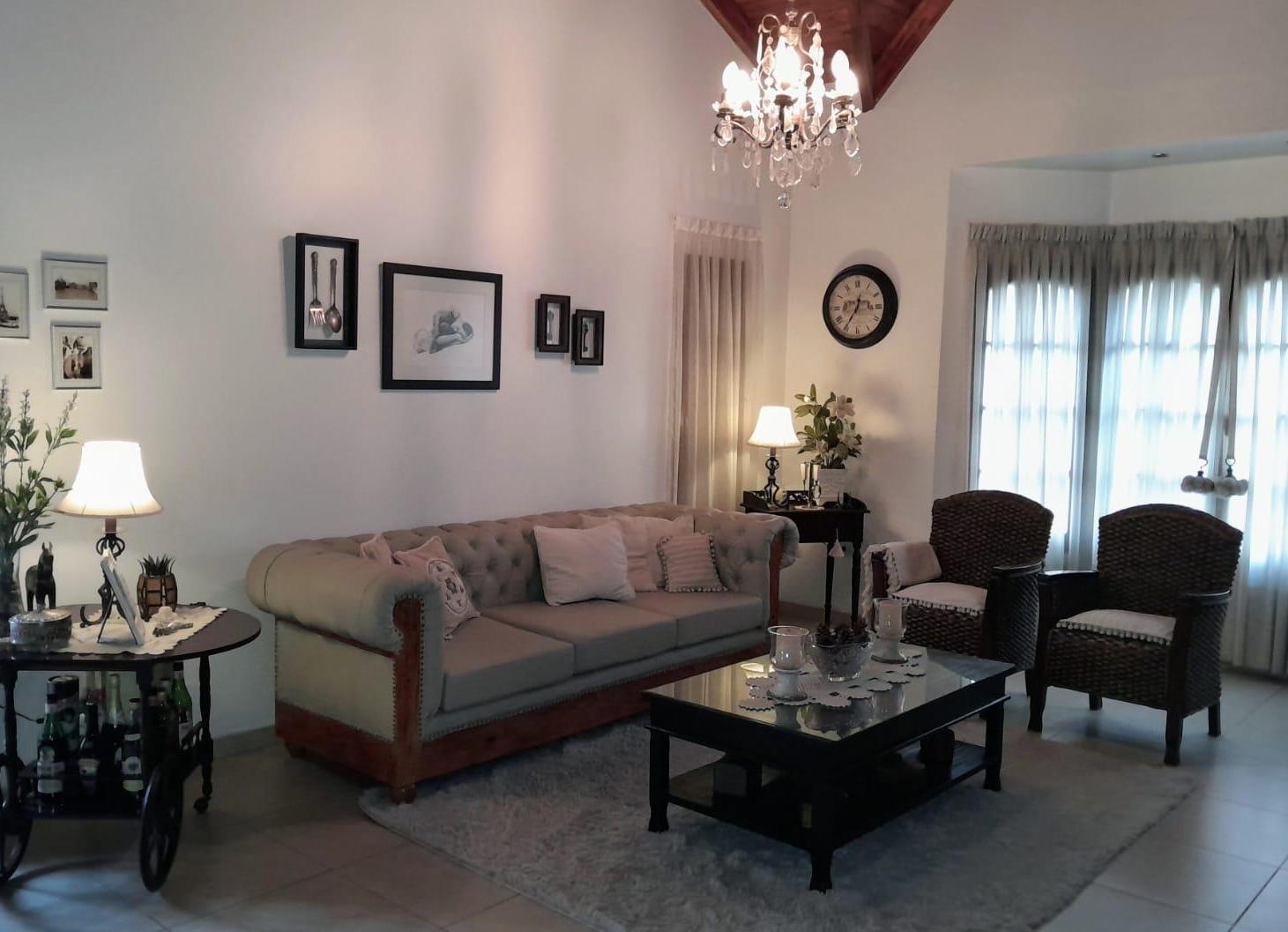 Foto de CASA 3 DORM Y ESCRITORIO - ZONA NORTE, imagen 2