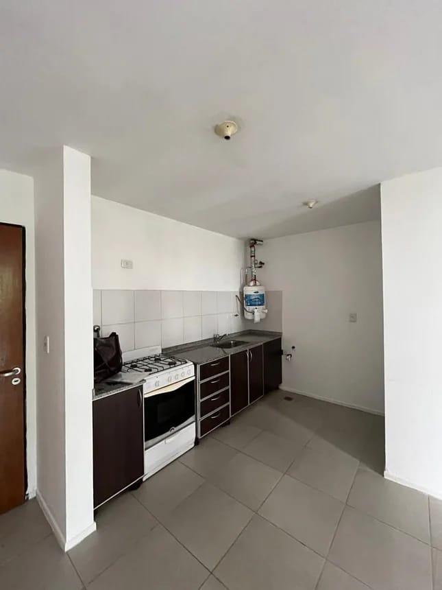 Foto de Departamento 1 dormitorio en B° General Paz con balcón, imagen 1