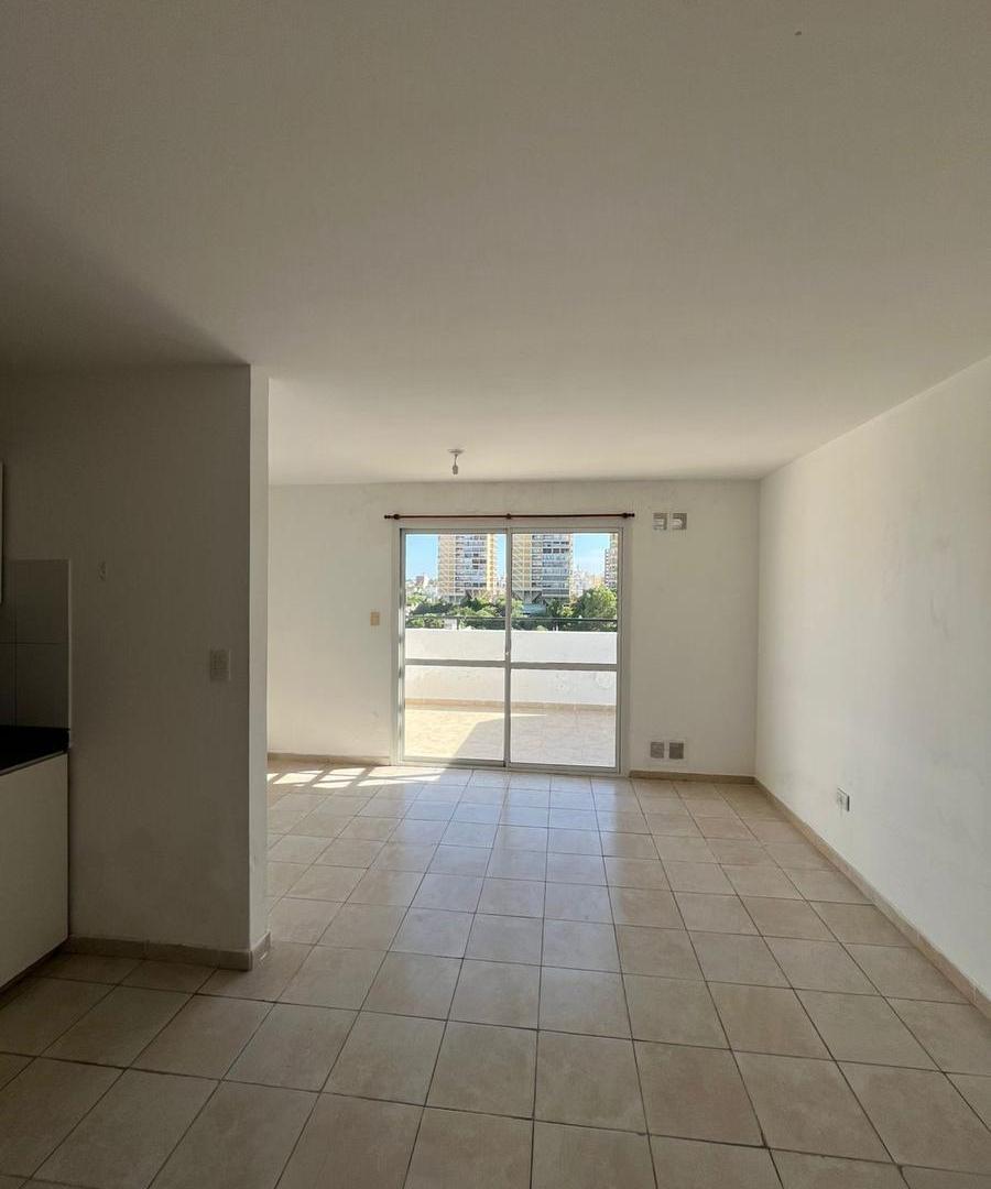 Foto de VENDE departamento de 1 dormitorio y medio av. colon, OPORTUNIDAD, imagen 3