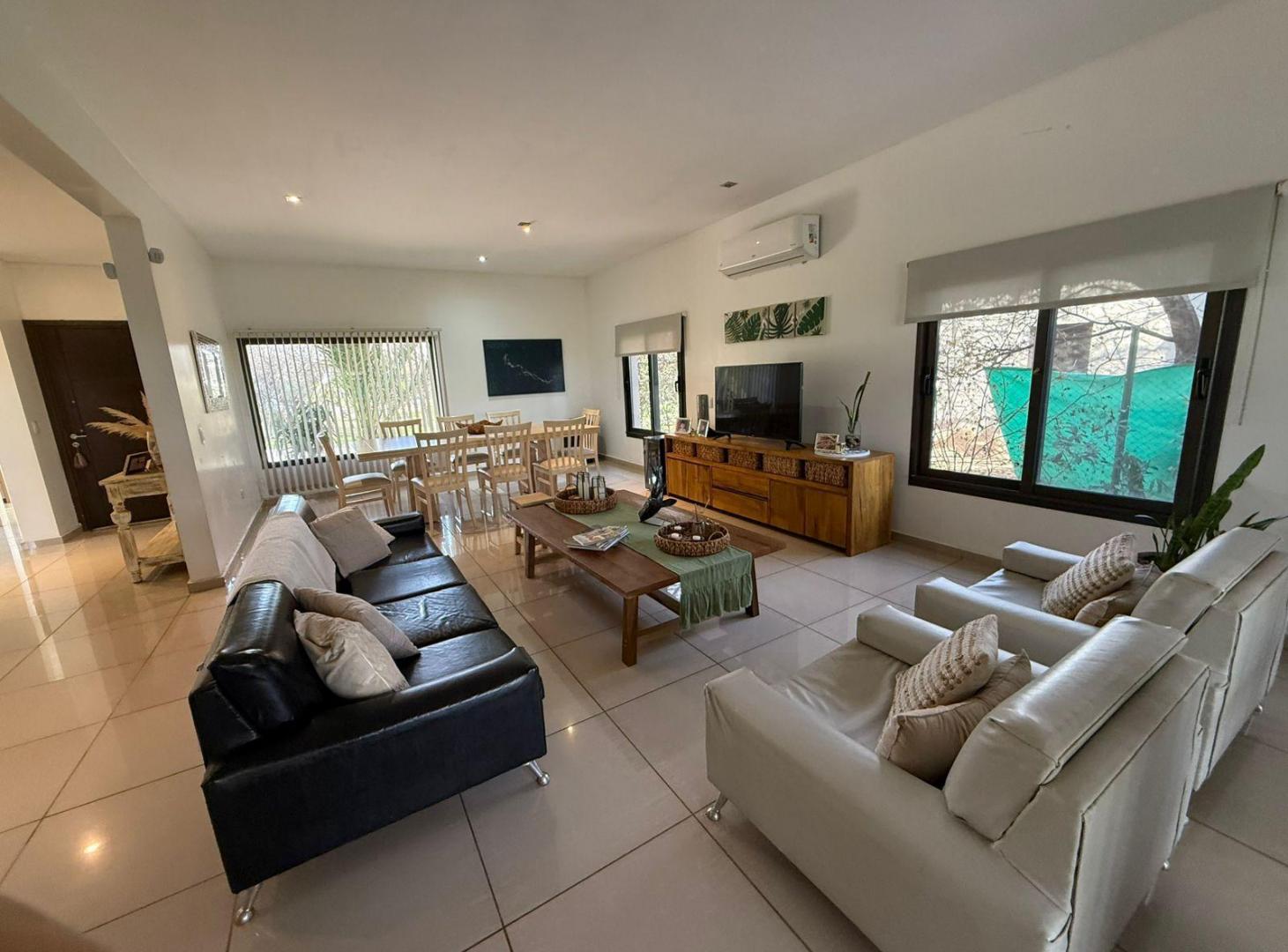 Foto de CASA 4 DORM - VALLE DEL GOLF, imagen 1