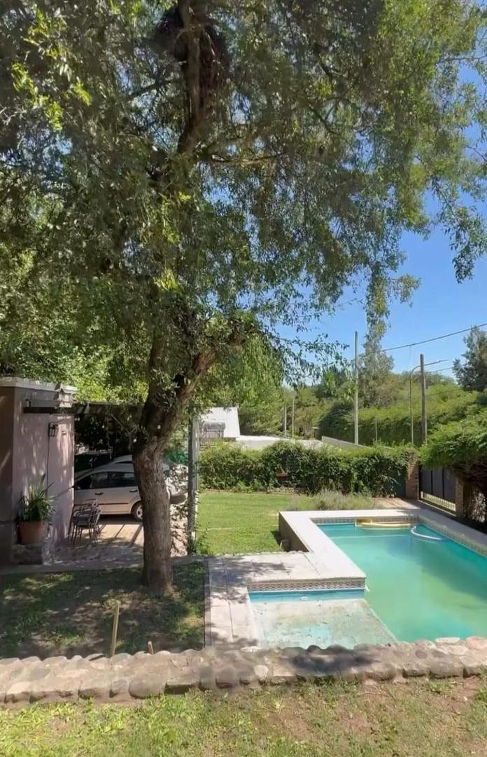Foto de Casa en venta 3 dormitorios con pileta en Villa Allende, imagen 1