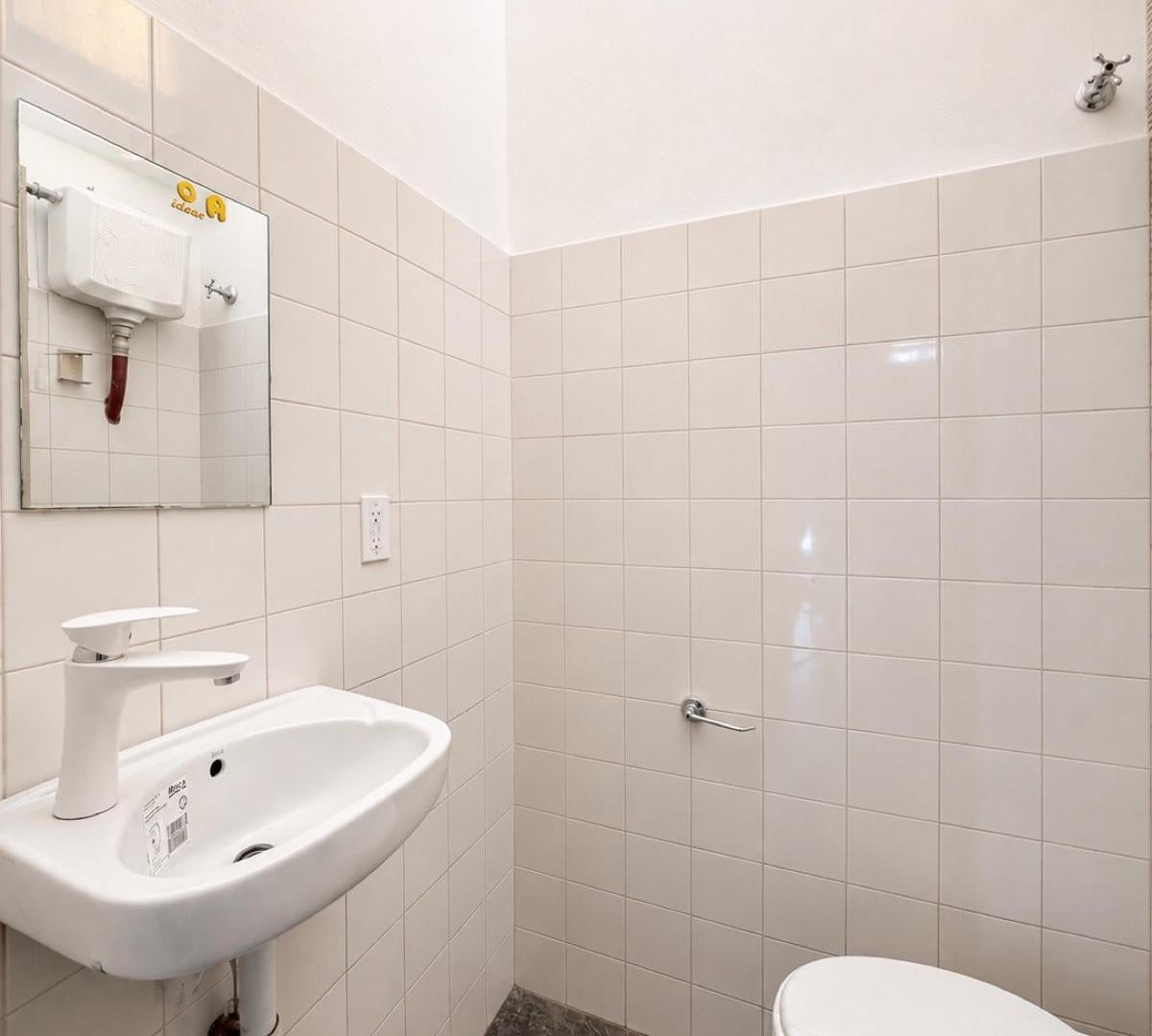 Foto de LOCAL COMERCIAL 70 mts2 - BARRIO COFICO, imagen 5