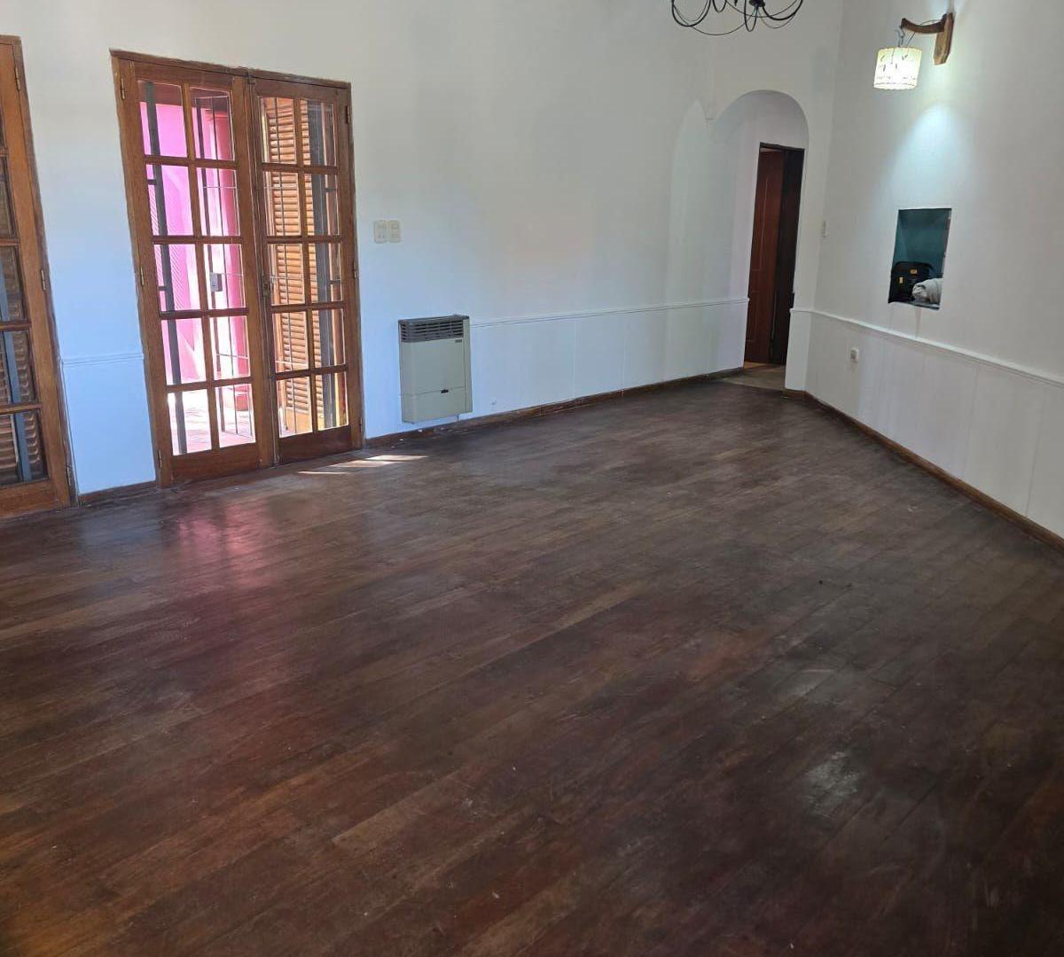 Foto de Vende Casa 2 dormitorios en B° Villa Allende Parque apto credito, imagen 2