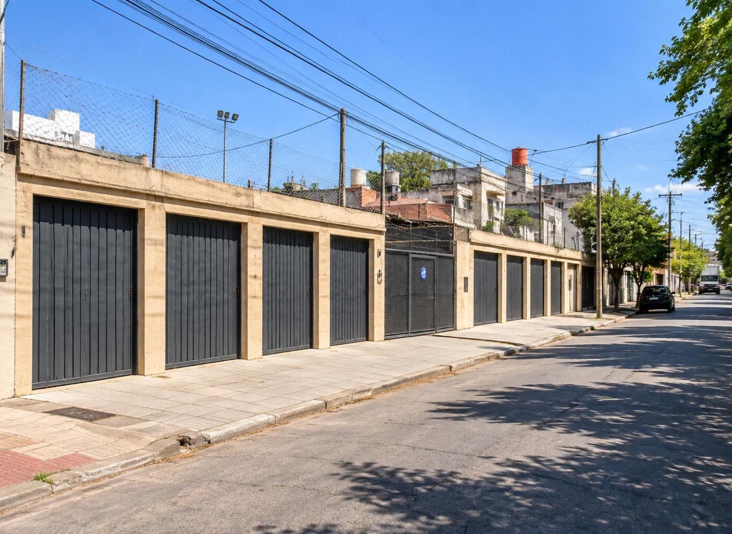 Foto de VENTA LOTE 1.266 M² – SANTA ROSA 2865– ALBERDI – POTENCIAL DE DESARROLLO, imagen 1