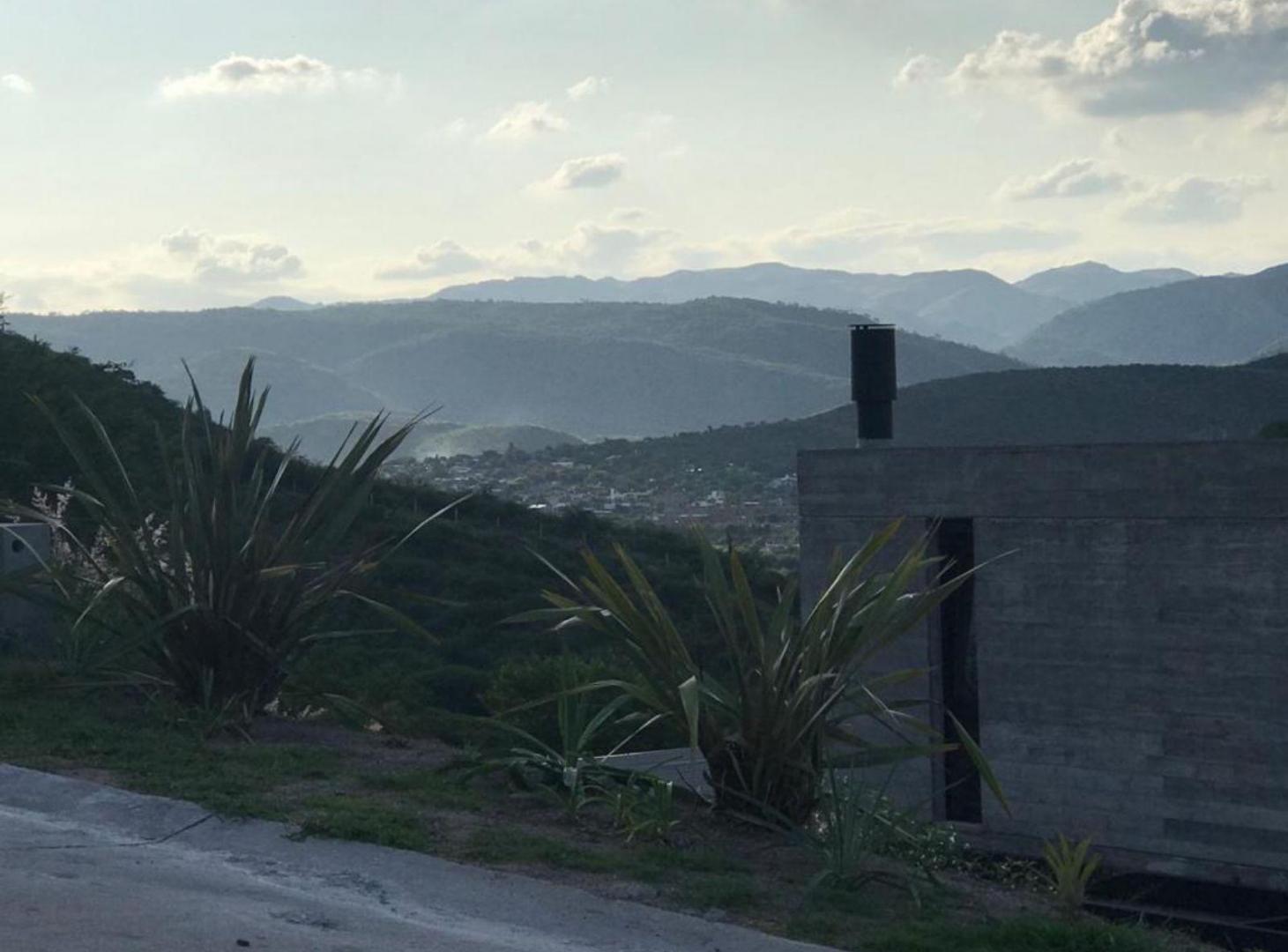 Foto de Vende terreno en La deseada con escritura, imagen 1