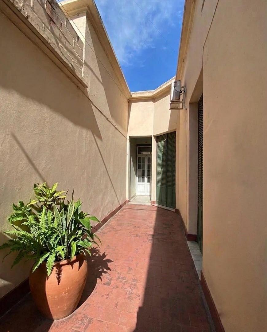 Foto de B° CENTRO - CASONA FRENTE A TORRE ANGELA - CONSULTAS AL 3515 940880, imagen 4