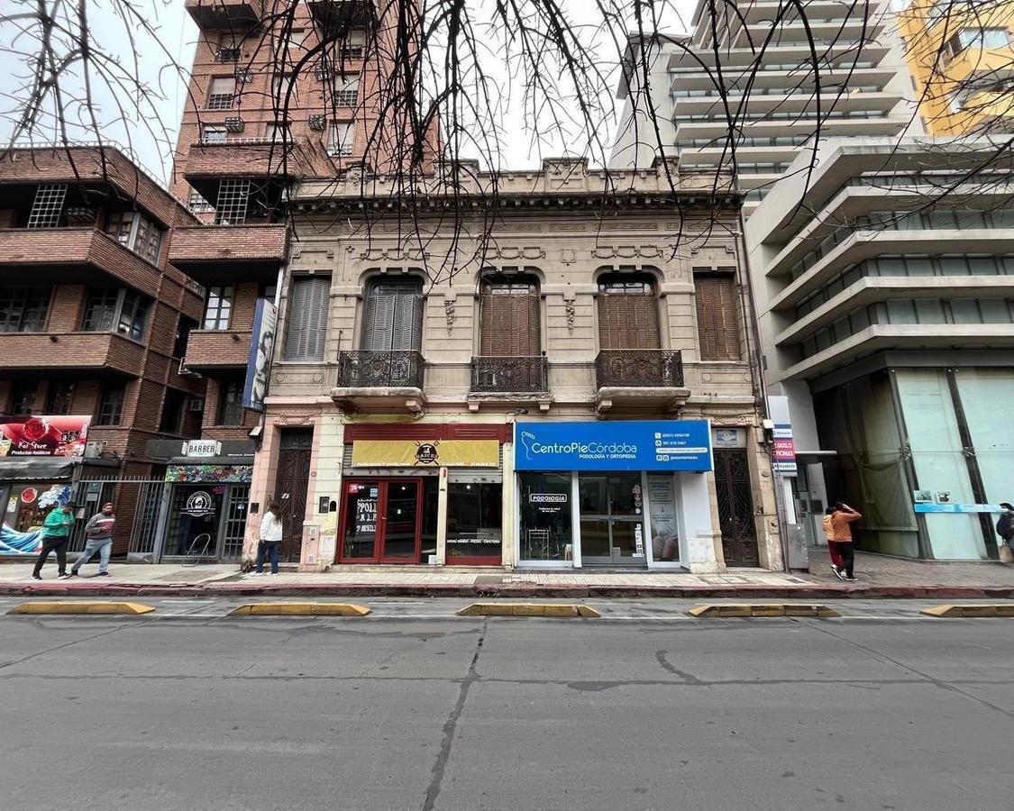 Foto de B° CENTRO - CASONA FRENTE A TORRE ANGELA - CONSULTAS AL 3515 940880, imagen 1