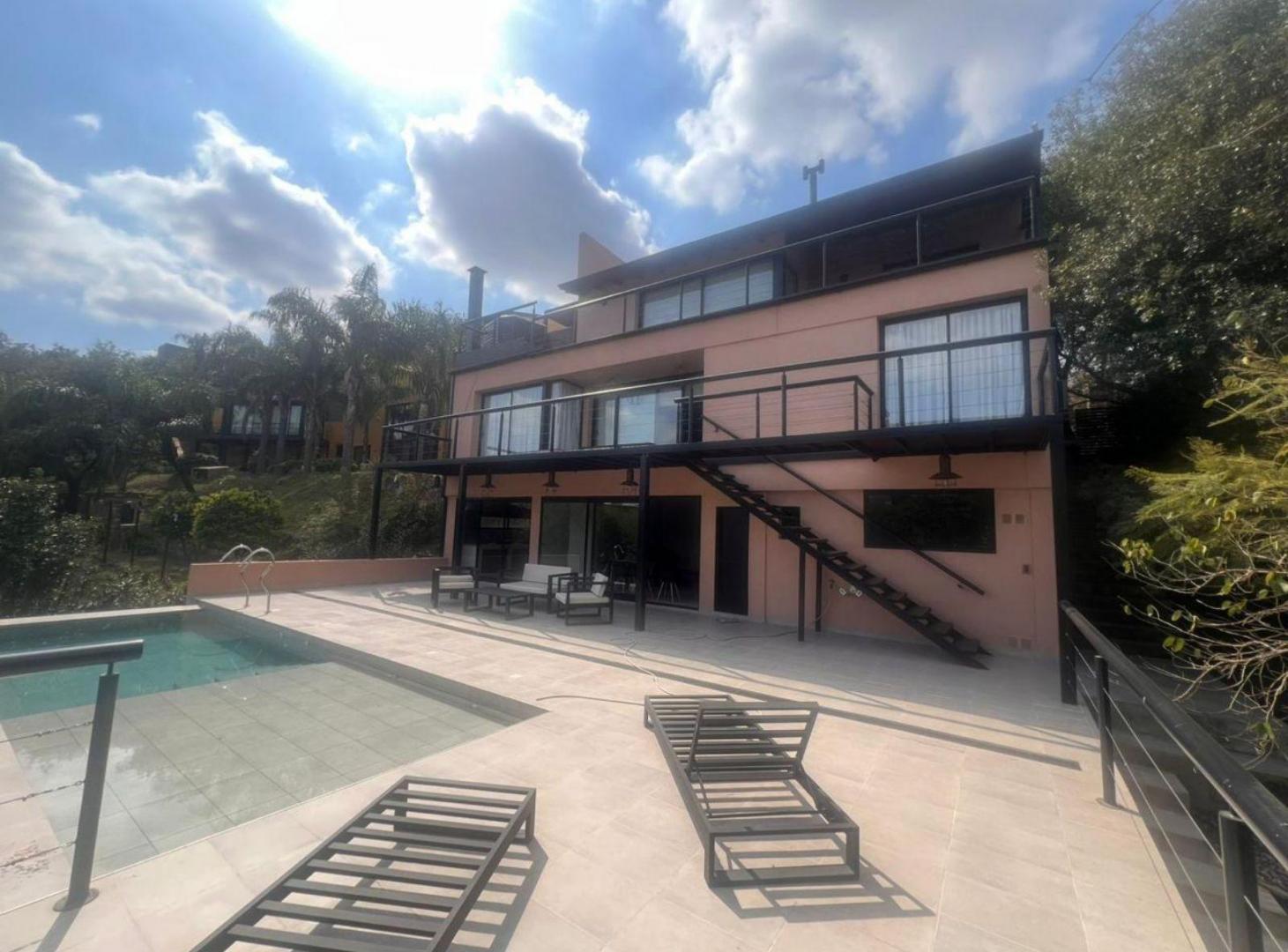 Foto de VENDE CASA 4 DORMITORIOS Y 4 BAÑOS EN ESTANCIA Q2 CON INCREIBLE VISTA, imagen 1