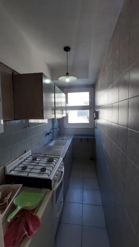 MONOAMBIENTE A LA CALLE CON COCHERA ZONA ALDREY 8