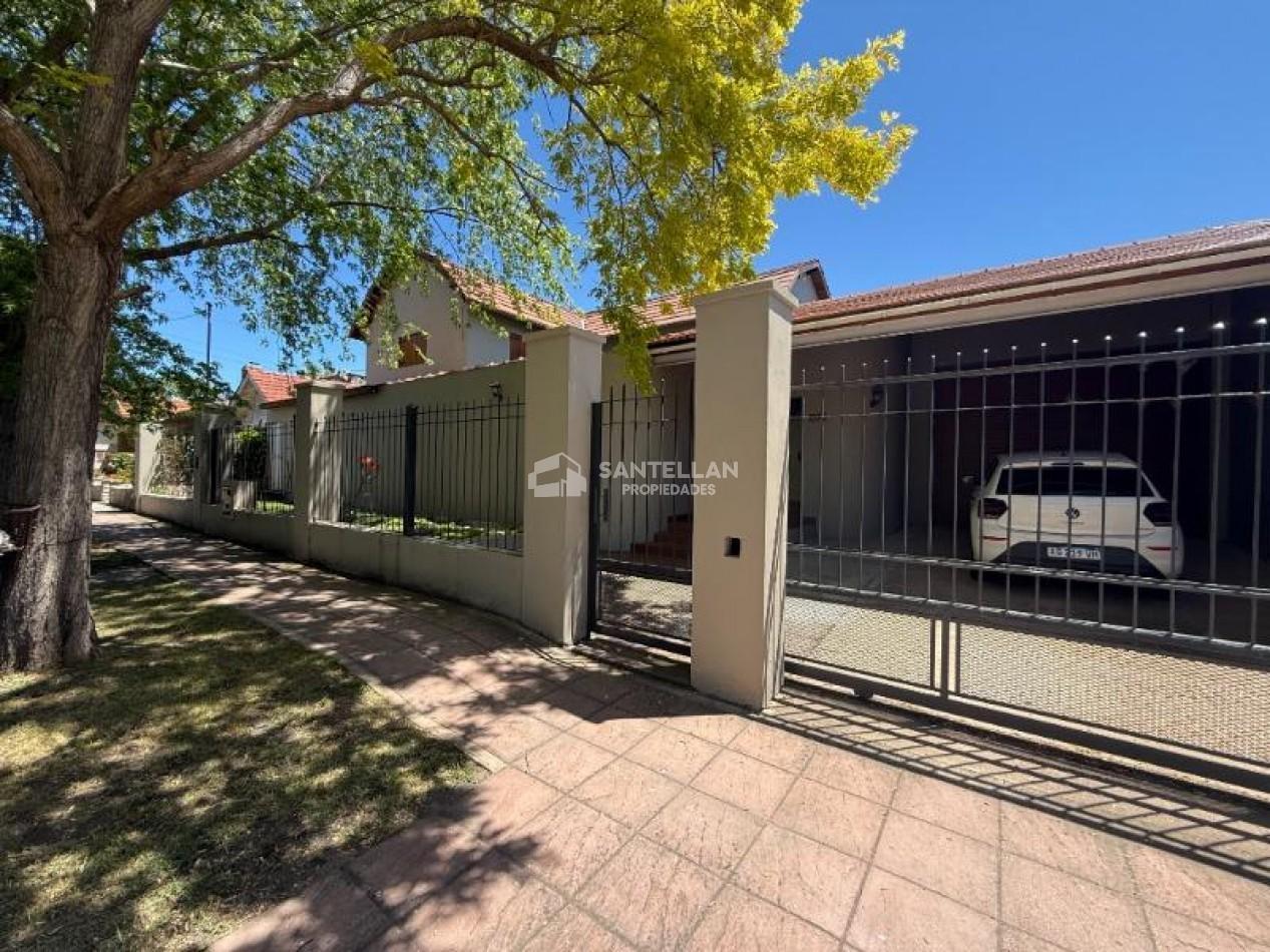 Casa 8 Ambientes | Apta Geriatrico - Uso Profesional o Vivienda | 400 m² Cubiertos | Punta Mogotes